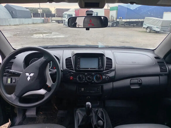 2014 Mitsubishi L200 Easy Select IV Рестайлинг, чёрный - вид 4