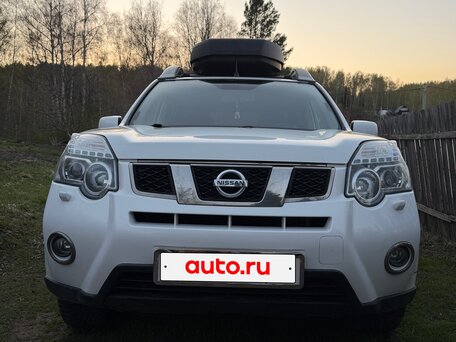 2013 Nissan X-Trail II Рестайлинг, белый, 1400000 рублей, вид 3