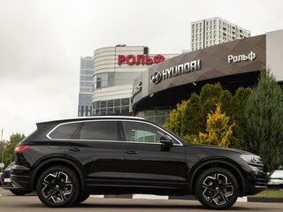 2026 Volkswagen Touareg III Рестайлинг, чёрный, 12285000 рублей, вид 3