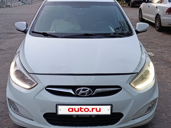 2013 Hyundai Solaris I, белый, 500000 рублей