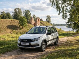 2026 Lada (ВАЗ) Granta Cross I Рестайлинг, белый, 1196000 рублей, вид 3