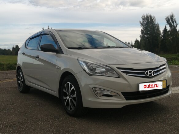 2015 Hyundai Solaris I Рестайлинг, бежевый, 920000 рублей - вид 6
