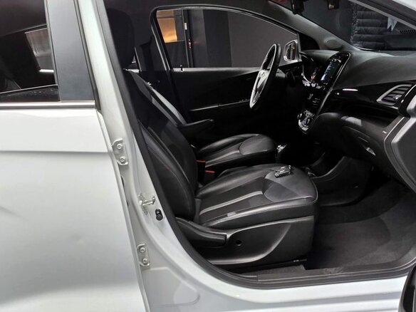 2022 Chevrolet Spark IV Рестайлинг, белый, 982000 рублей - вид 3