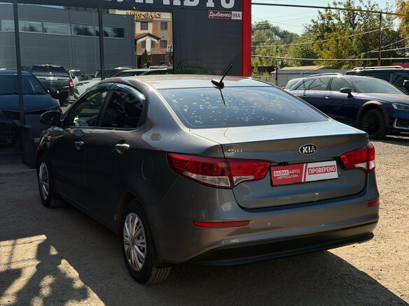 2016 Kia Rio III Рестайлинг, серый, 1050000 рублей - вид 9