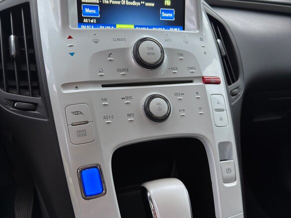 2013 Chevrolet Volt I, чёрный, 1045000 рублей - вид 33
