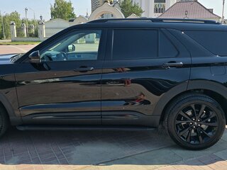 2021 Ford Explorer VI, чёрный, 5500000 рублей, вид 5