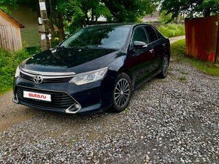2014 Toyota Camry VII (XV50) Рестайлинг, чёрный, 1900000 рублей, вид 1