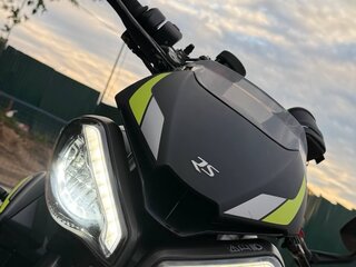 2020 Triumph Street Triple, чёрный, 980000 рублей, вид 5