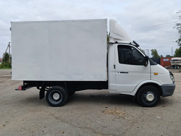 2005 ГАЗ ГАЗель (3302), белый, 620000 рублей - вид 4