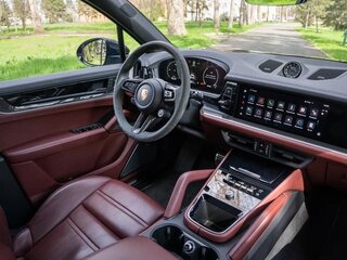 2023 Porsche Cayenne S III Рестайлинг, чёрный, 16900000 рублей, вид 5