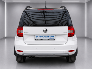 2014 Skoda Yeti I Рестайлинг, белый, 935000 рублей, вид 3
