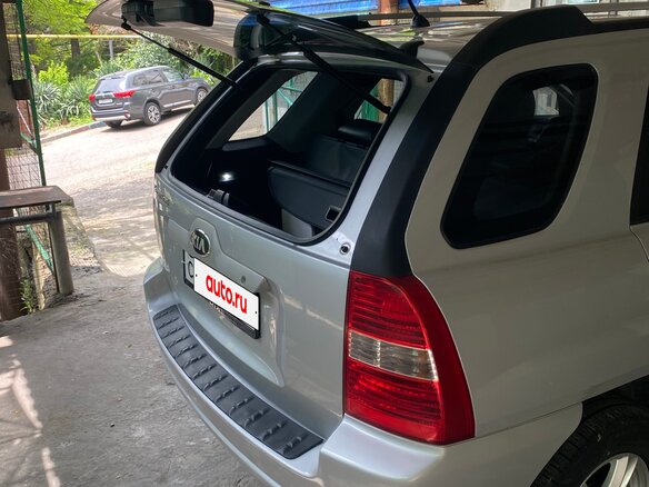 2005 Kia Sportage II, серебристый, 680000 рублей - вид 3