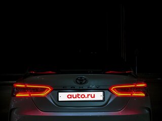 2019 Toyota Camry VIII (XV70), белый, 2900000 рублей, вид 4