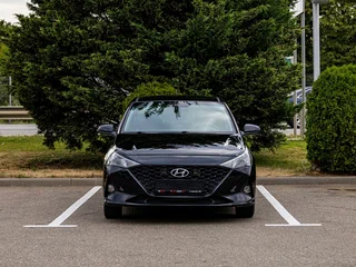 2022 Hyundai Solaris II Рестайлинг, чёрный, 1545000 рублей, вид 2