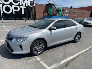 2014 Toyota Camry VII (XV50) Рестайлинг, серебристый, 1500000 рублей, вид 2