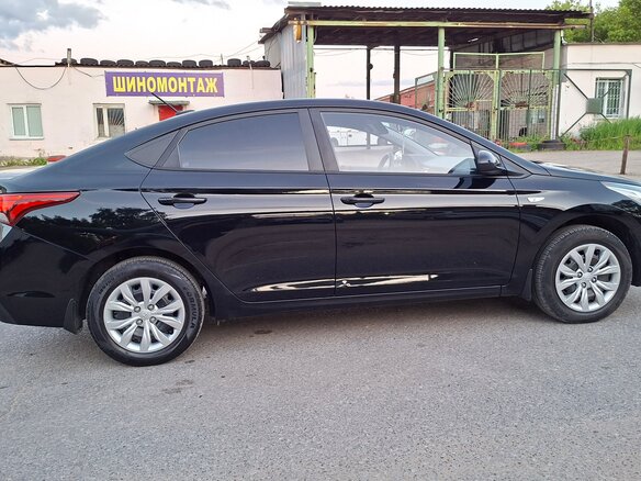 2018 Hyundai Solaris II, чёрный, 1170000 рублей - вид 5