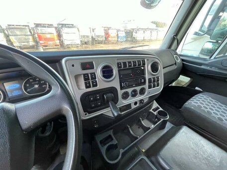 2018 Ford Cargo, белый, 2030000 рублей, вид 5
