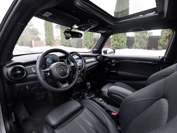 2022 Mini Hatch Cooper S III (F55/F56) Рестайлинг 2, серый, 3950000 рублей - вид 23