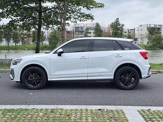 2022 Audi Q2 L 35 TFSI I Рестайлинг, белый, 1690000 рублей, вид 5