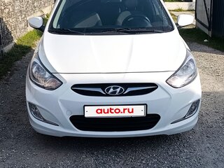 2012 Hyundai Solaris I, белый, 750000 рублей, вид 2
