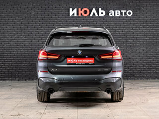 2021 BMW X1 20i xDrive II (F48) Рестайлинг, чёрный, 3350000 рублей, вид 5