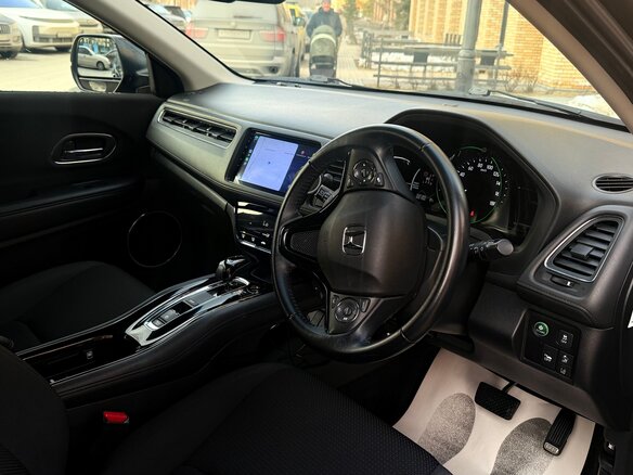 2019 Honda Vezel I Рестайлинг, чёрный, 1750000 рублей - вид 6