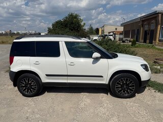 2012 Skoda Yeti I, белый, 850000 рублей, вид 2