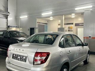 2026 Lada (ВАЗ) Granta I Рестайлинг, серебристый, 1121000 рублей, вид 5
