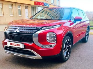 2022 Mitsubishi Outlander IV, пурпурный, 2300000 рублей, вид 2