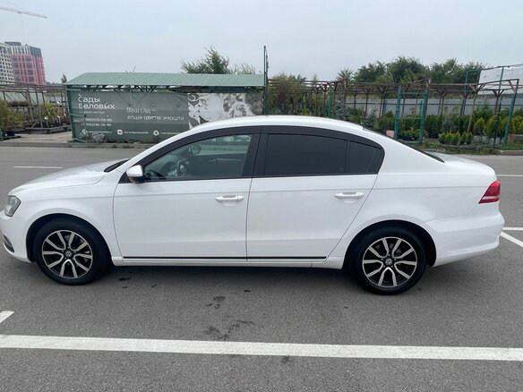2012 Volkswagen Passat B7, белый, 940000 рублей - вид 7