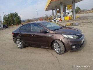 2016 Kia Rio III Рестайлинг, коричневый, 650000 рублей, вид 3