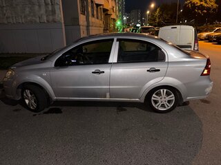 2010 Chevrolet Aveo I Рестайлинг, серый, 190000 рублей, вид 4