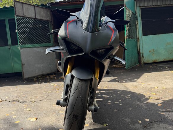 2022 Ducati Panigale V4, чёрный, 1990000 рублей - вид 1