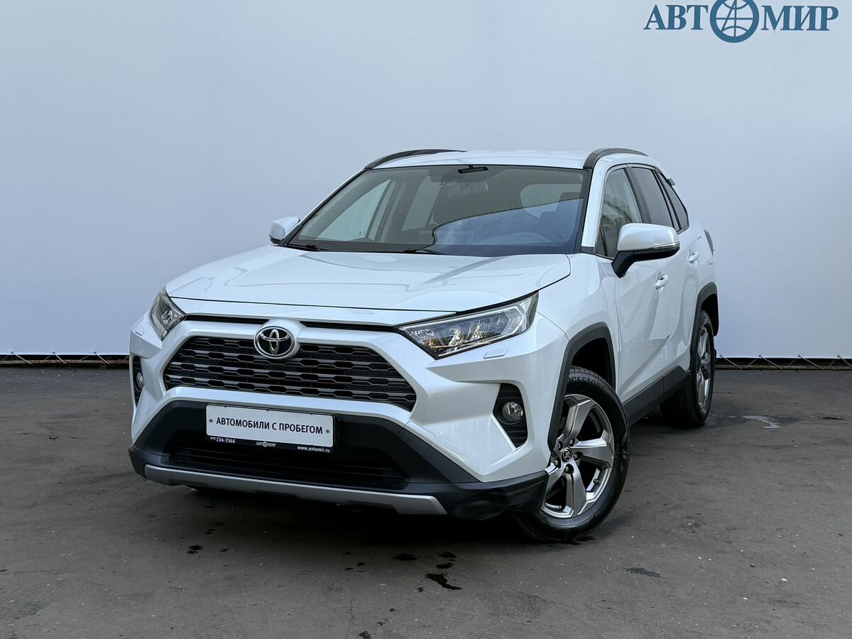 Открыть фотографии: Toyota RAV4 V (XA50)