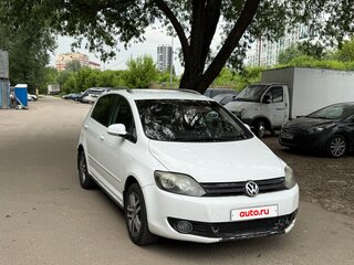 2010 Volkswagen Golf Plus II, белый, 305000 рублей, вид 2