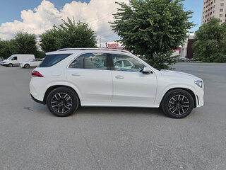 2019 Mercedes-Benz GLE 400 d II (V167), белый, 7090000 рублей, вид 4