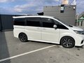 2017 Honda Stepwgn Spada V Рестайлинг, белый, 1855000 рублей - вид 3