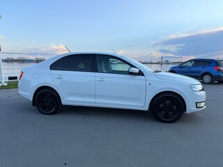 2015 Skoda Rapid I, белый, 850000 рублей, вид 4