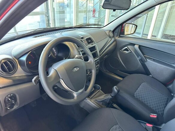 2026 Lada (ВАЗ) Granta I Рестайлинг, красный, 1344000 рублей - вид 9