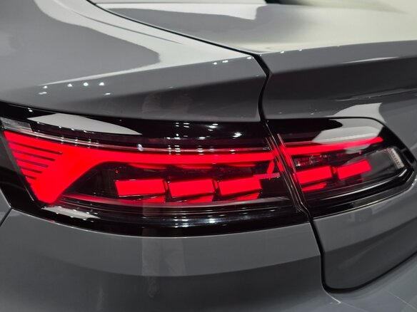 2022 Volkswagen Arteon I Рестайлинг, серебристый, 2480001 рублей - вид 21