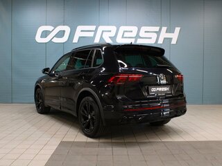 2021 Volkswagen Tiguan II Рестайлинг, чёрный, 2850000 рублей, вид 2