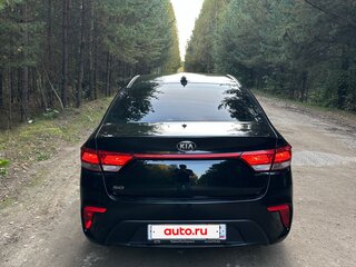 2019 Kia Rio IV, чёрный, 1070000 рублей, вид 5