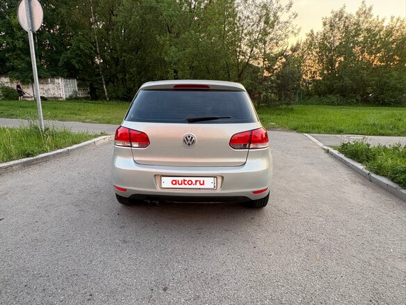 2011 Volkswagen Golf VI, серый, 730000 рублей - вид 4