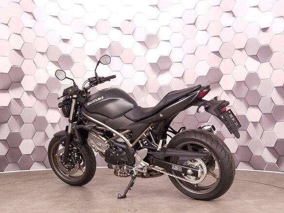 2024 Suzuki SV 650, чёрный - вид 7
