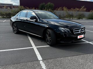 2017 Mercedes-Benz E-Класс 400 V (W213, S213, C238), чёрный, 3900000 рублей, вид 5