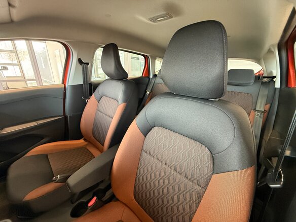 2026 Lada (ВАЗ) Iskra SW Cross, красный, 1847000 рублей - вид 16