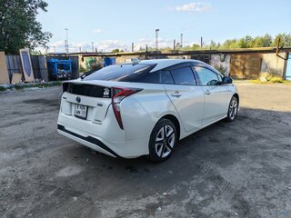 2016 Toyota Prius IV (XW50), белый, 1480000 рублей, вид 5