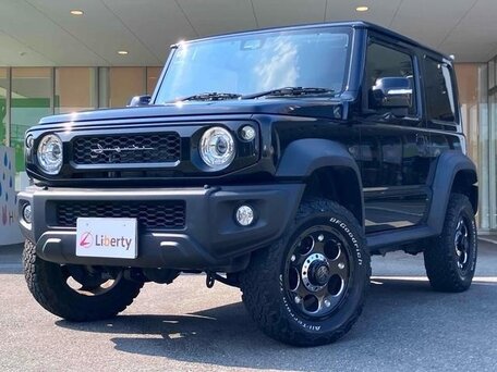 2023 Suzuki Jimny Sierra IV, чёрный, 2190000 рублей, вид 1