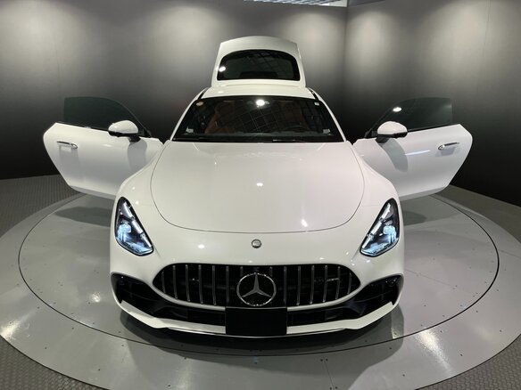 2024 Mercedes-Benz AMG GT 43 II, белый, 12600000 рублей - вид 4