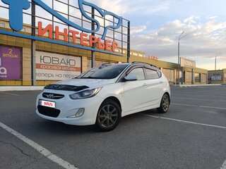2011 Hyundai Solaris I, белый, 500000 рублей, вид 1